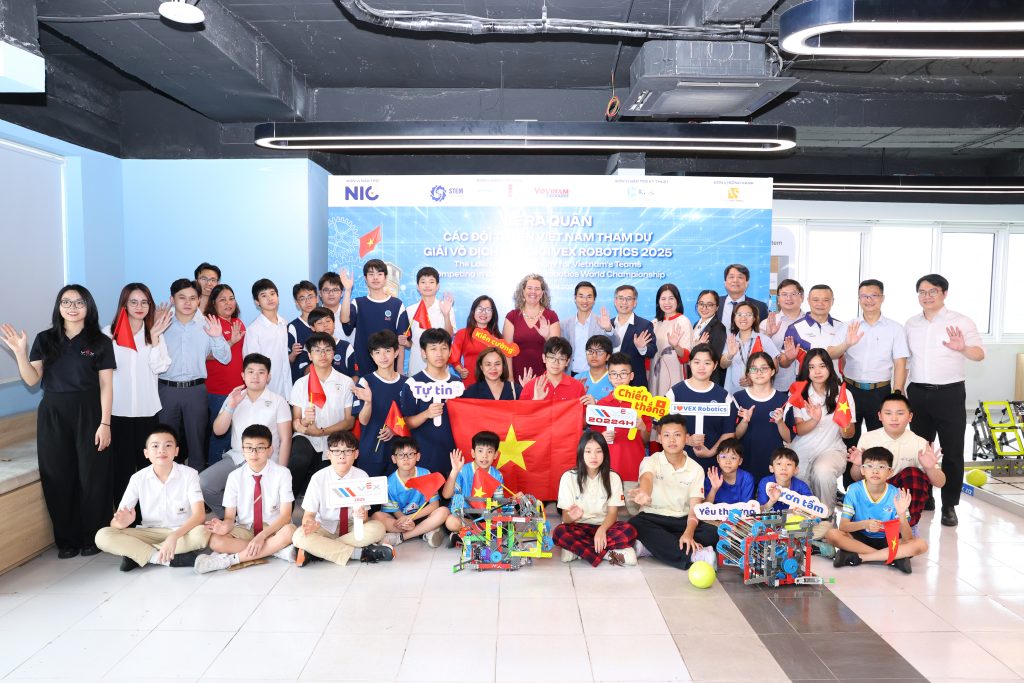 Lễ ra quân VEX 2025